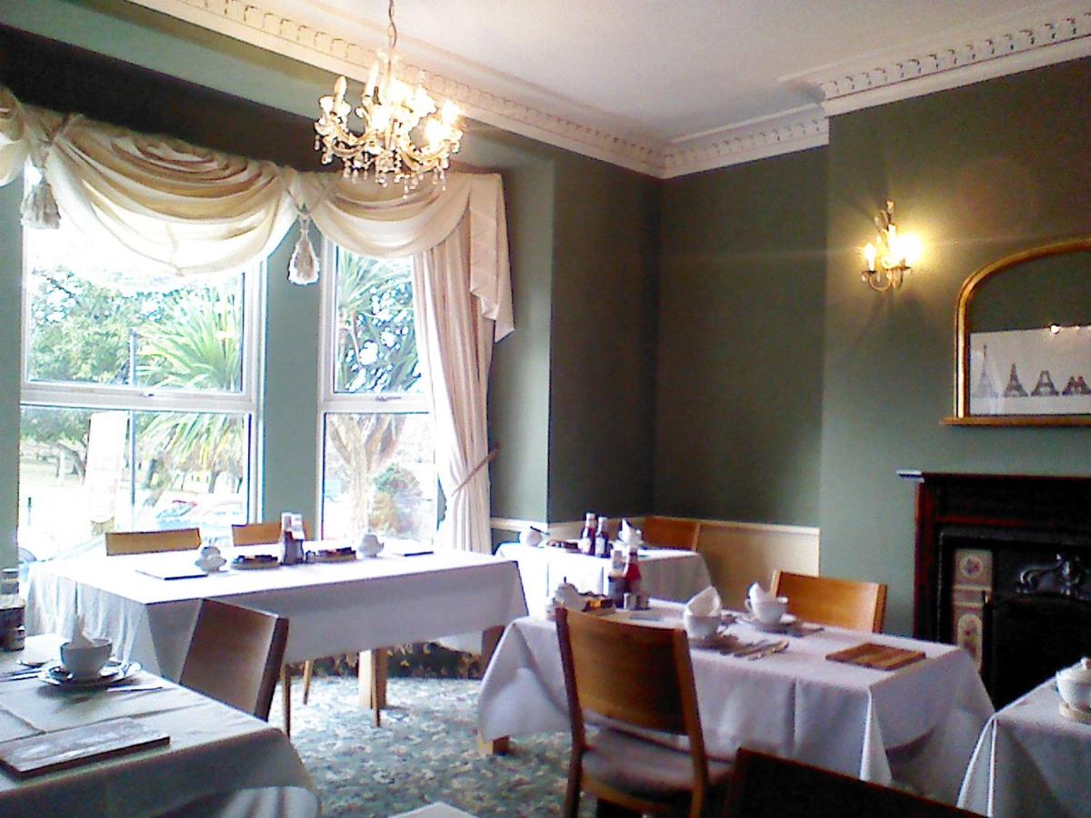 Mountbatten Hotel - Housity