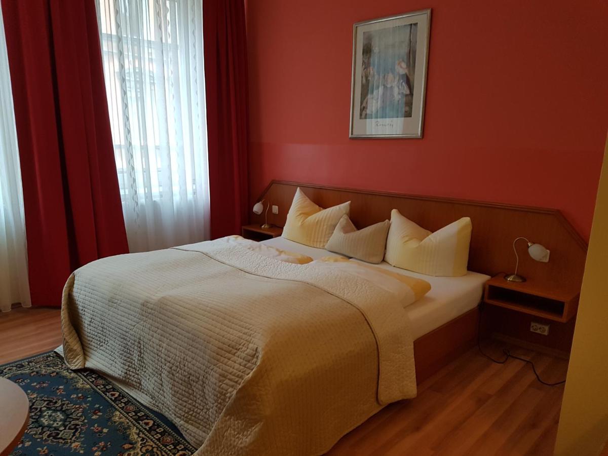 Hotel Am Kuhbogen - Housity