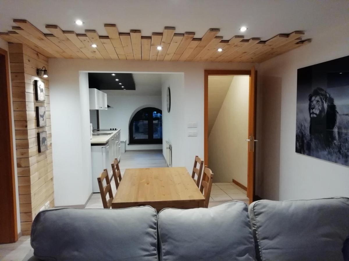 Entre Nature Et Circuit - Housity