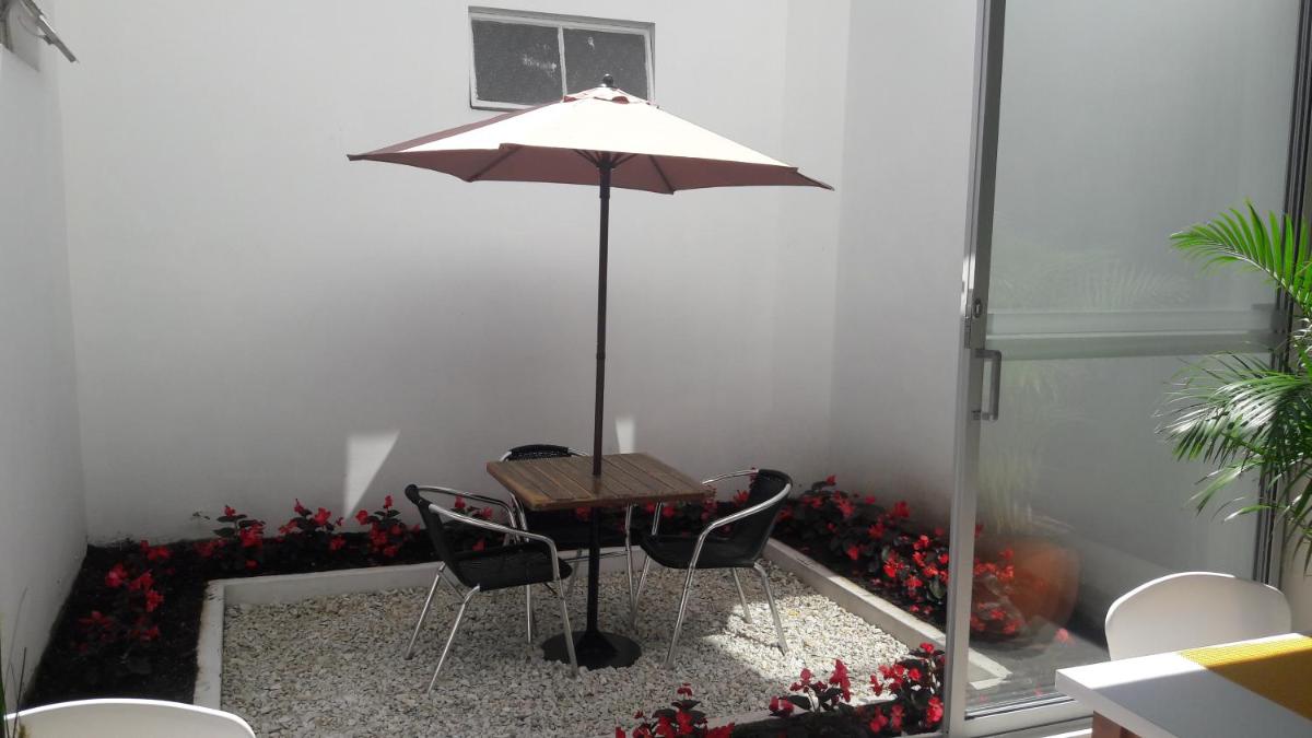 Hotel Rosales Plaza - Hizvo