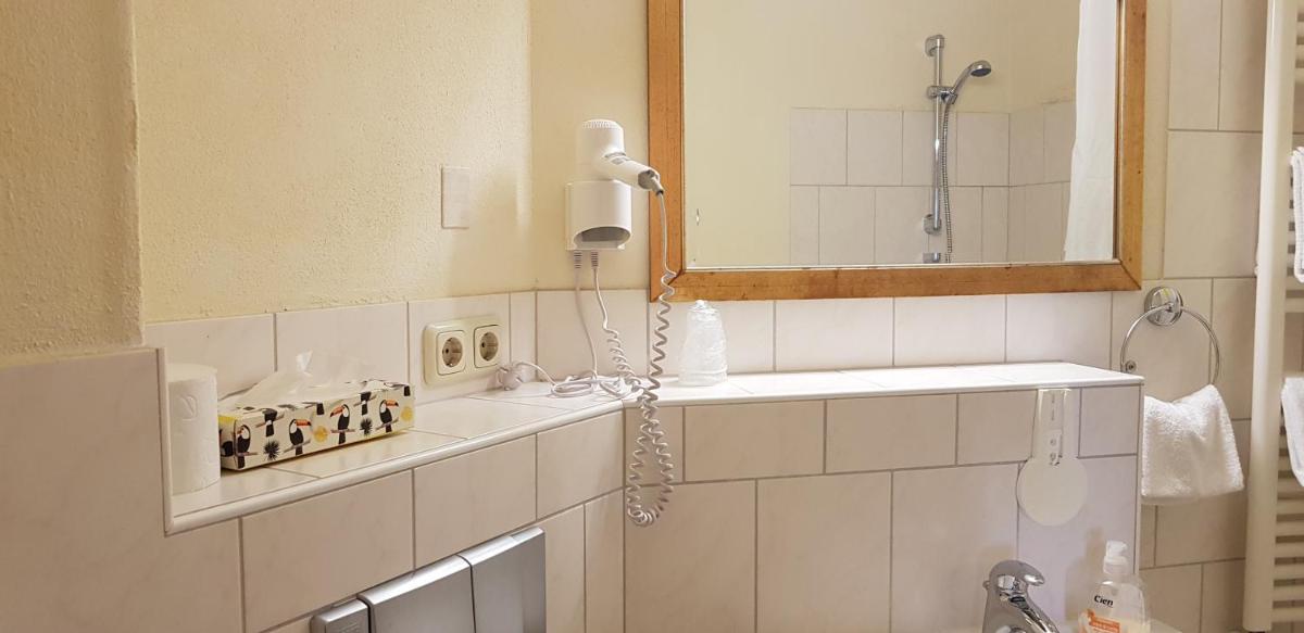 Hotel am Untreusee - Housity
