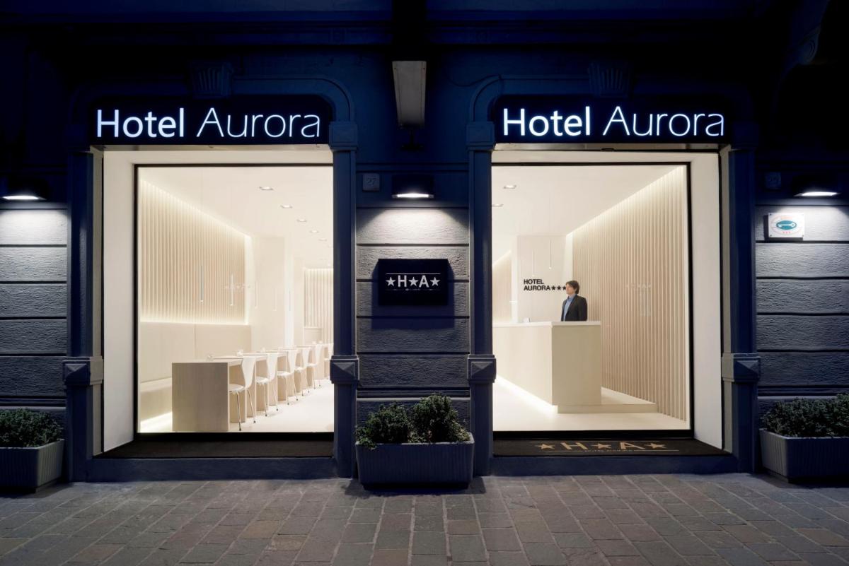 Hotel Aurora - Housity