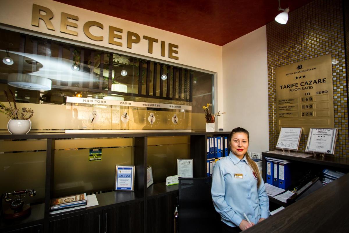 Hotel Grandis Apulum - Housity