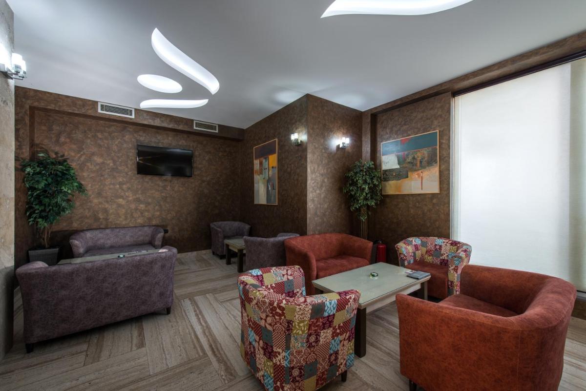 Garni Hotel Aveny - Housity