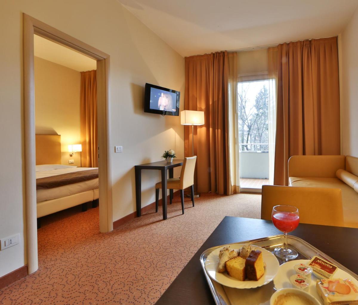 Regal Residence - Housity