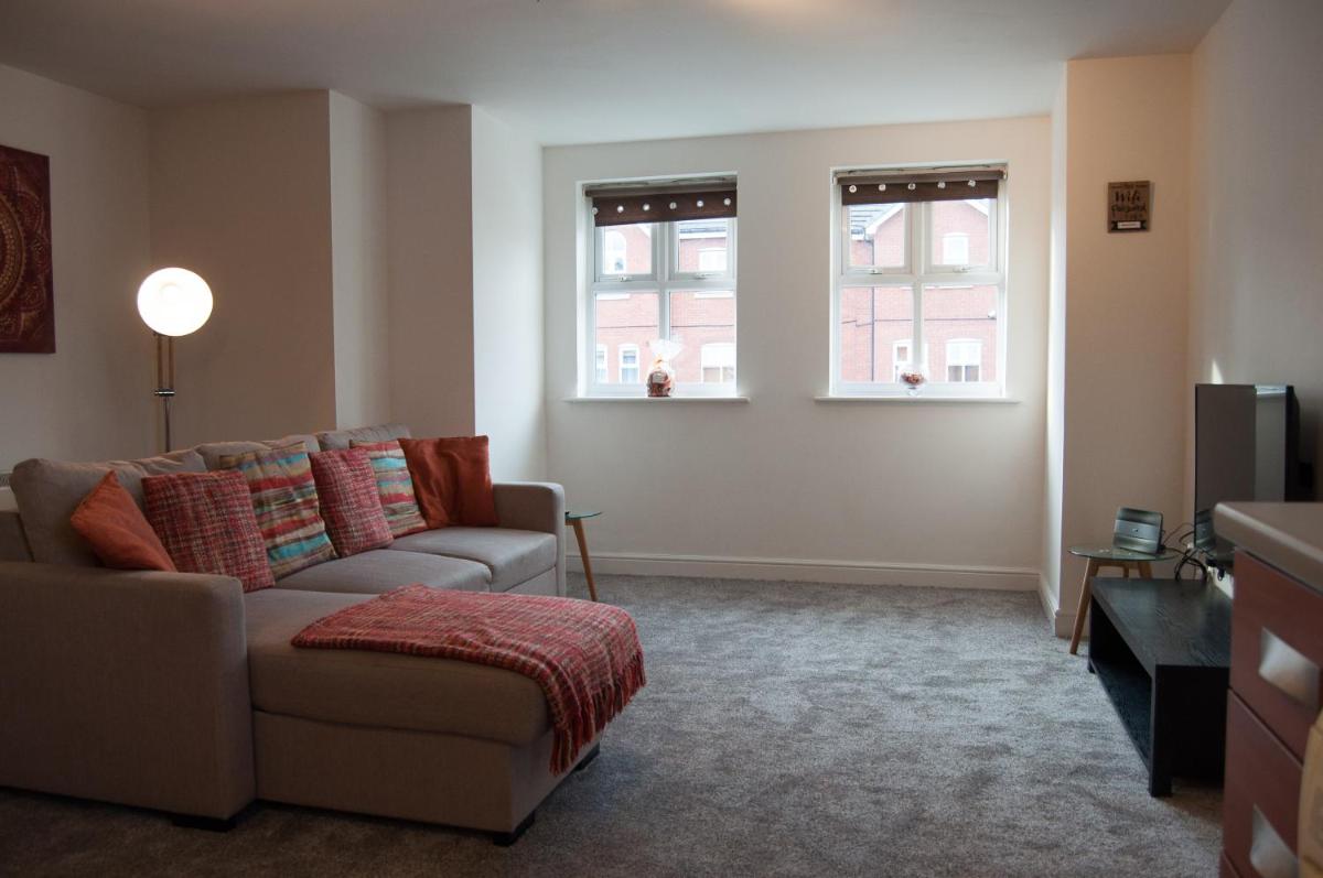 Bolton Executive Apartment - Housity