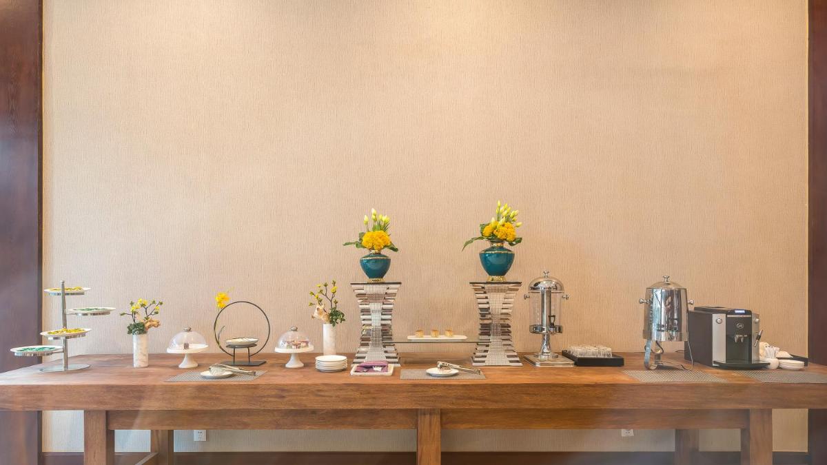 SSAW Boutique Hotel Ningbo CBD - Housity