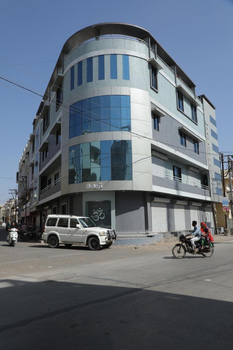 Hotel Balaji Palace - Housity