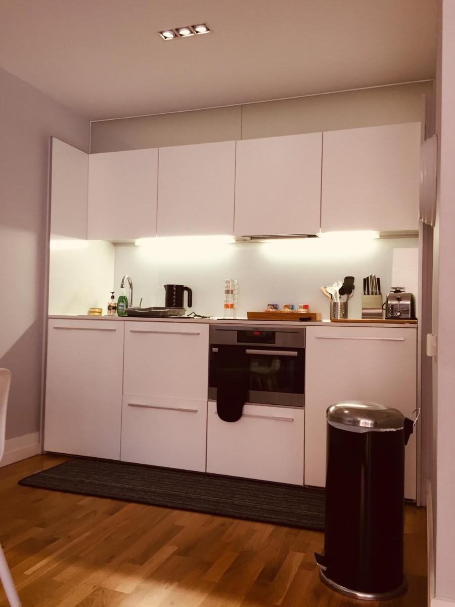 Highcross Deluxe Apartment - Housity