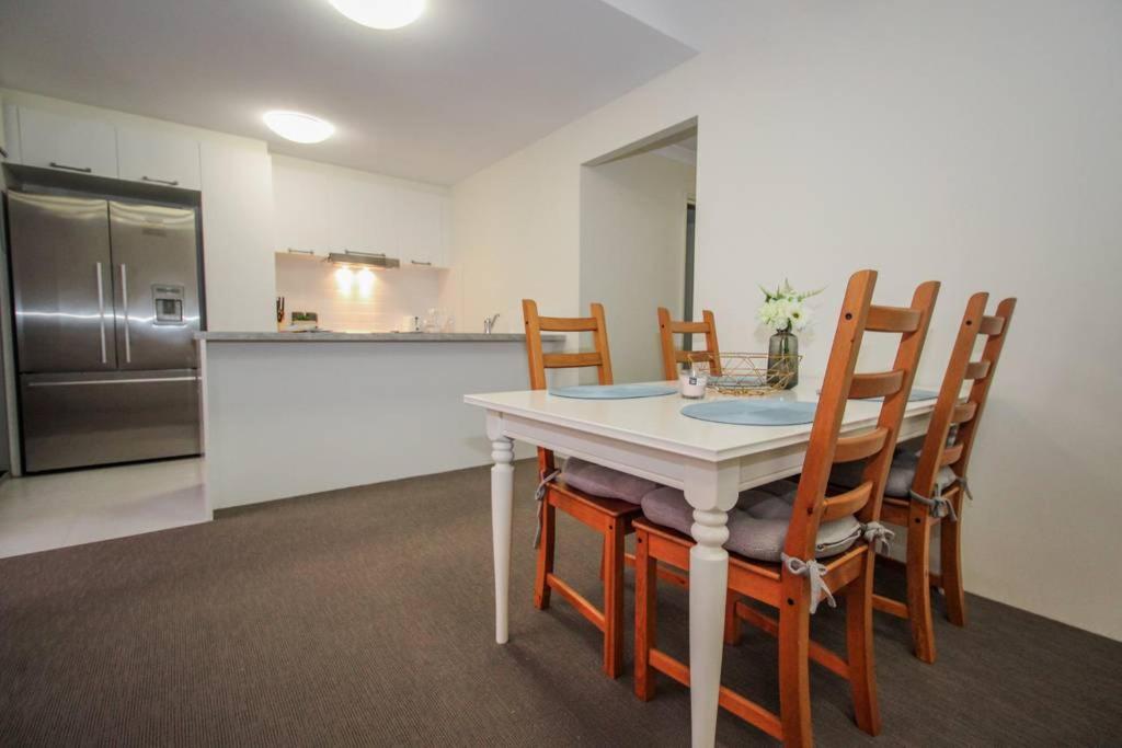The Happy Delightful Place - Entire 2 Room Apartment - Housity
