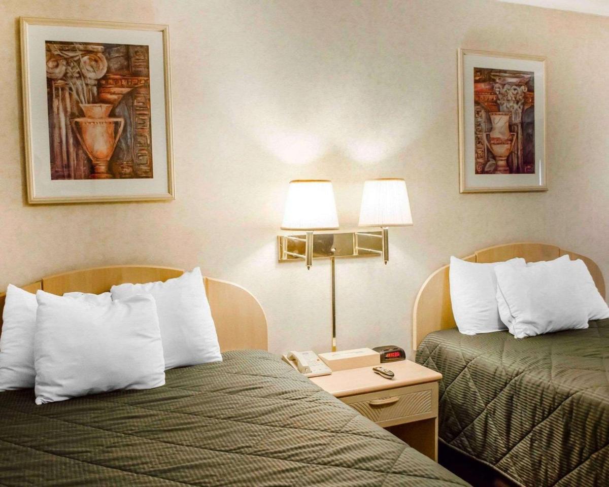 Rodeway Inn - Housity