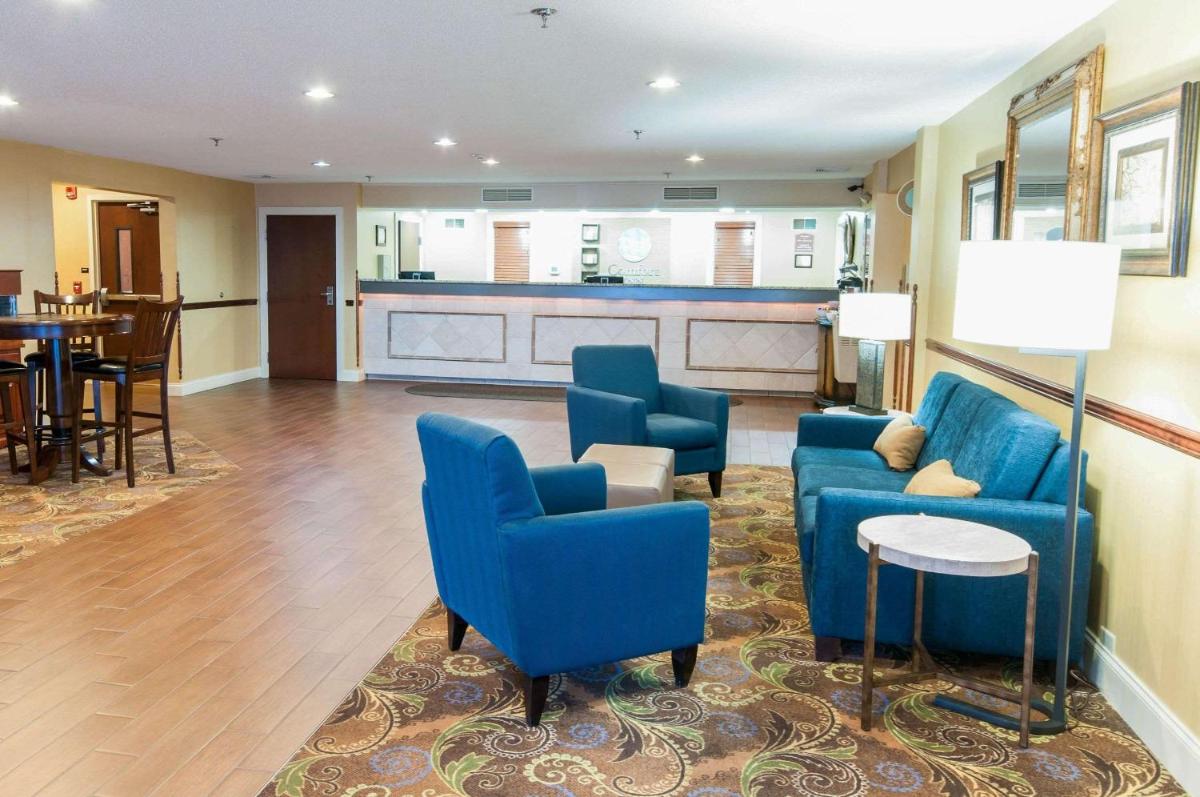 Comfort Inn Amish Country - Housity