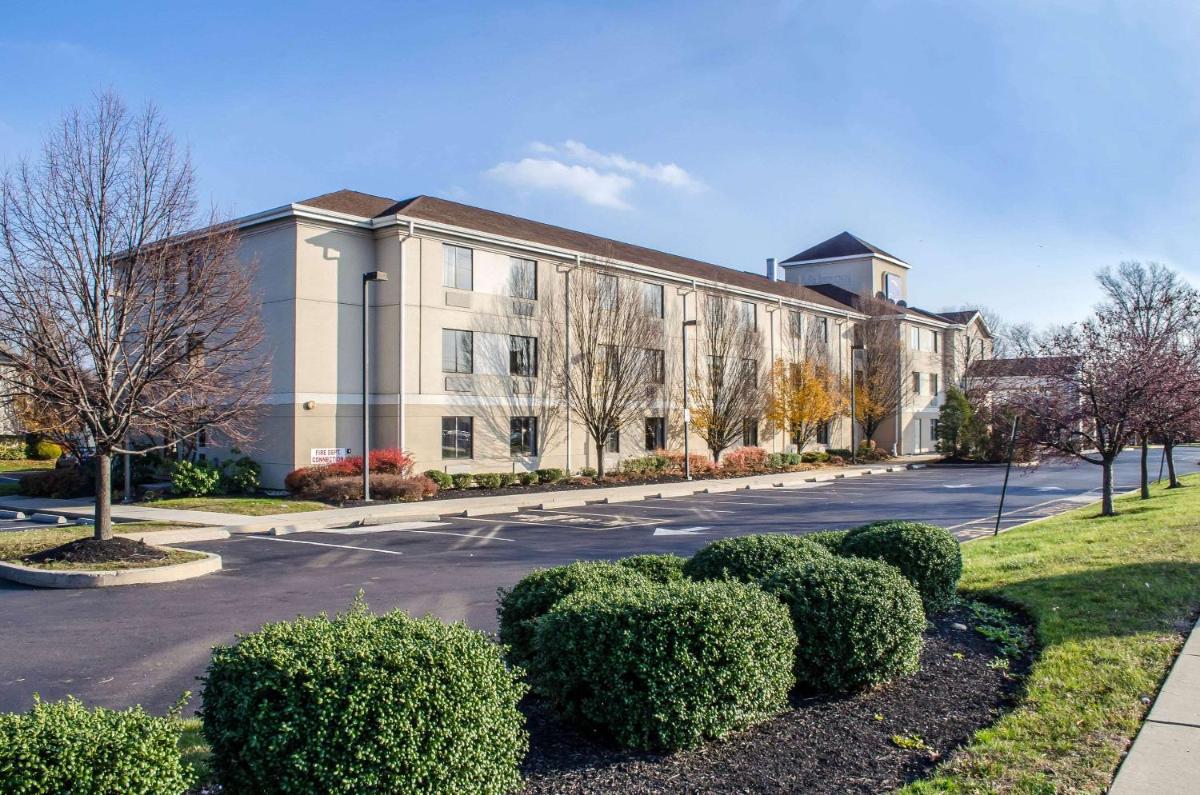 Sleep Inn & Suites Bensalem - Housity