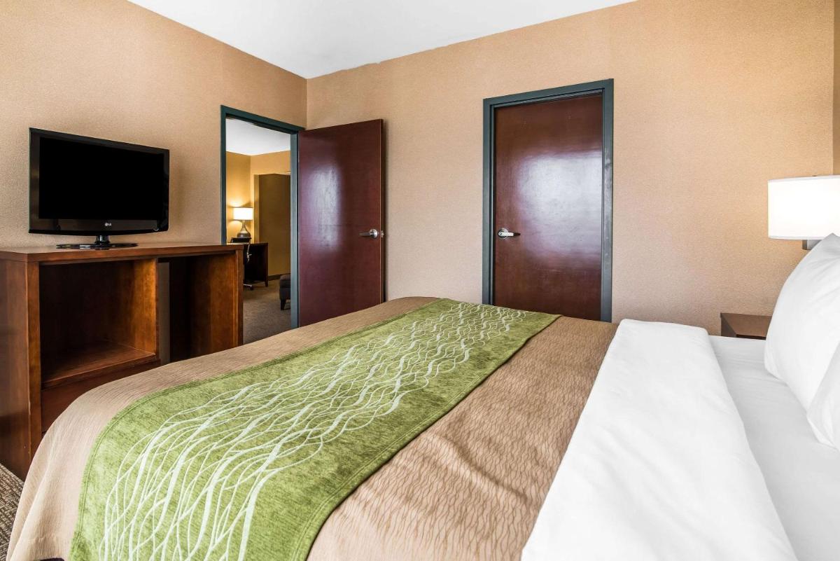 Quality Inn & Suites - Housity