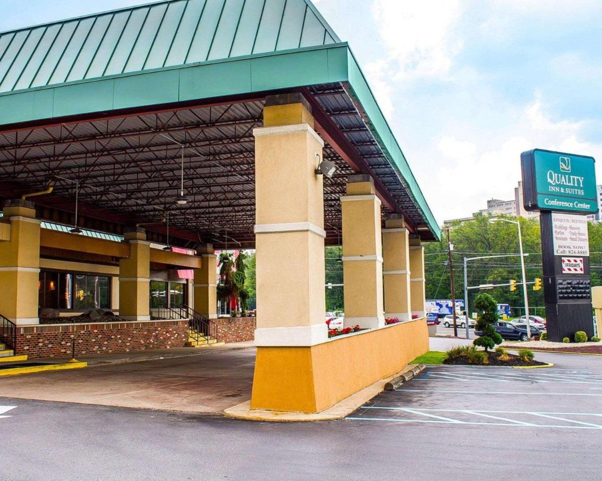 Wilkes-Barre Inn & Suites - Housity