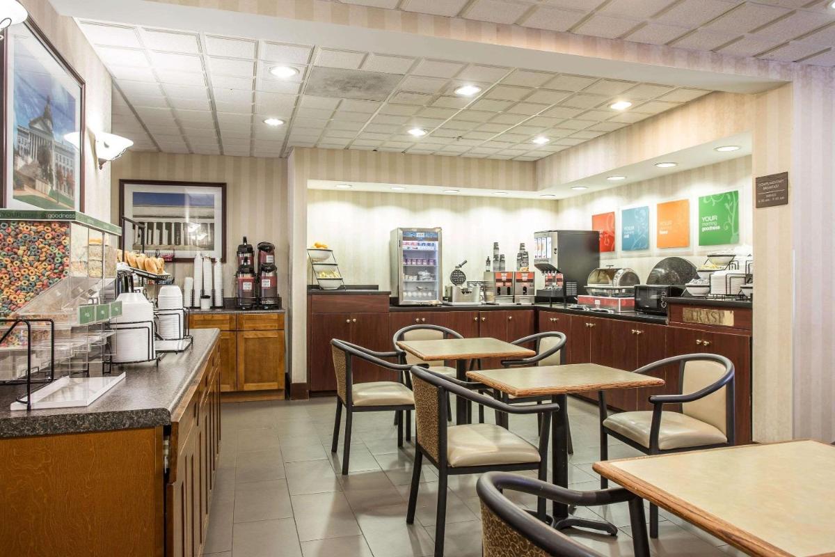 Comfort Inn & Suites FtJackson Maingate - Housity