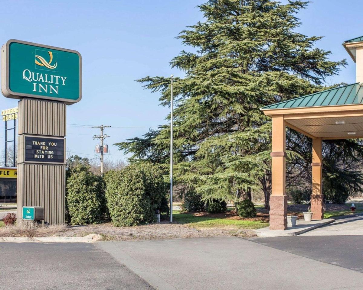 Quality Inn - Housity