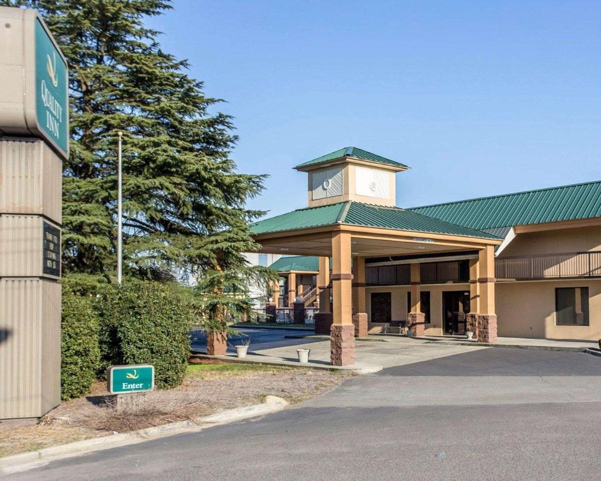 Quality Inn - Housity