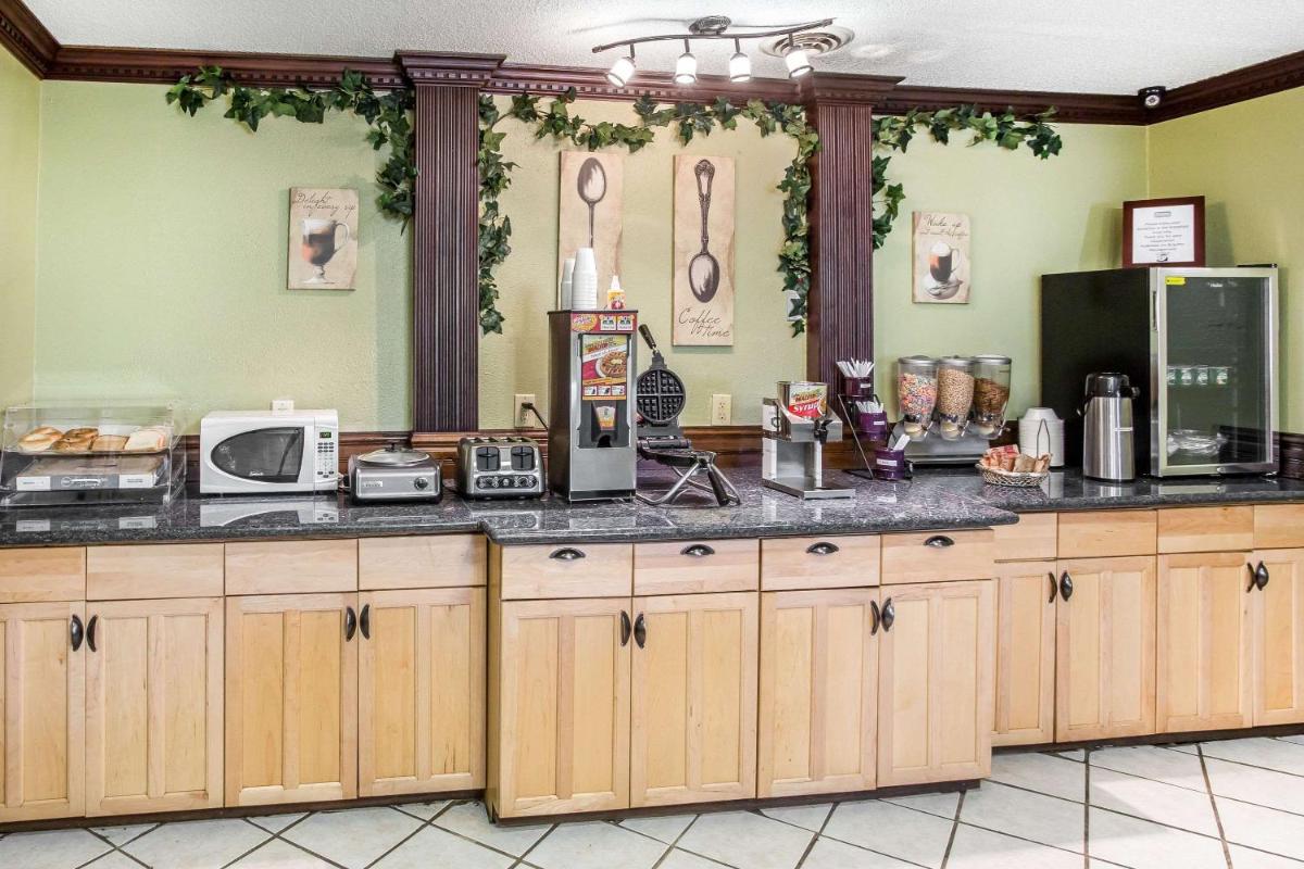 Rodeway Inn & Suites Smyrna - Nashville Area - Housity