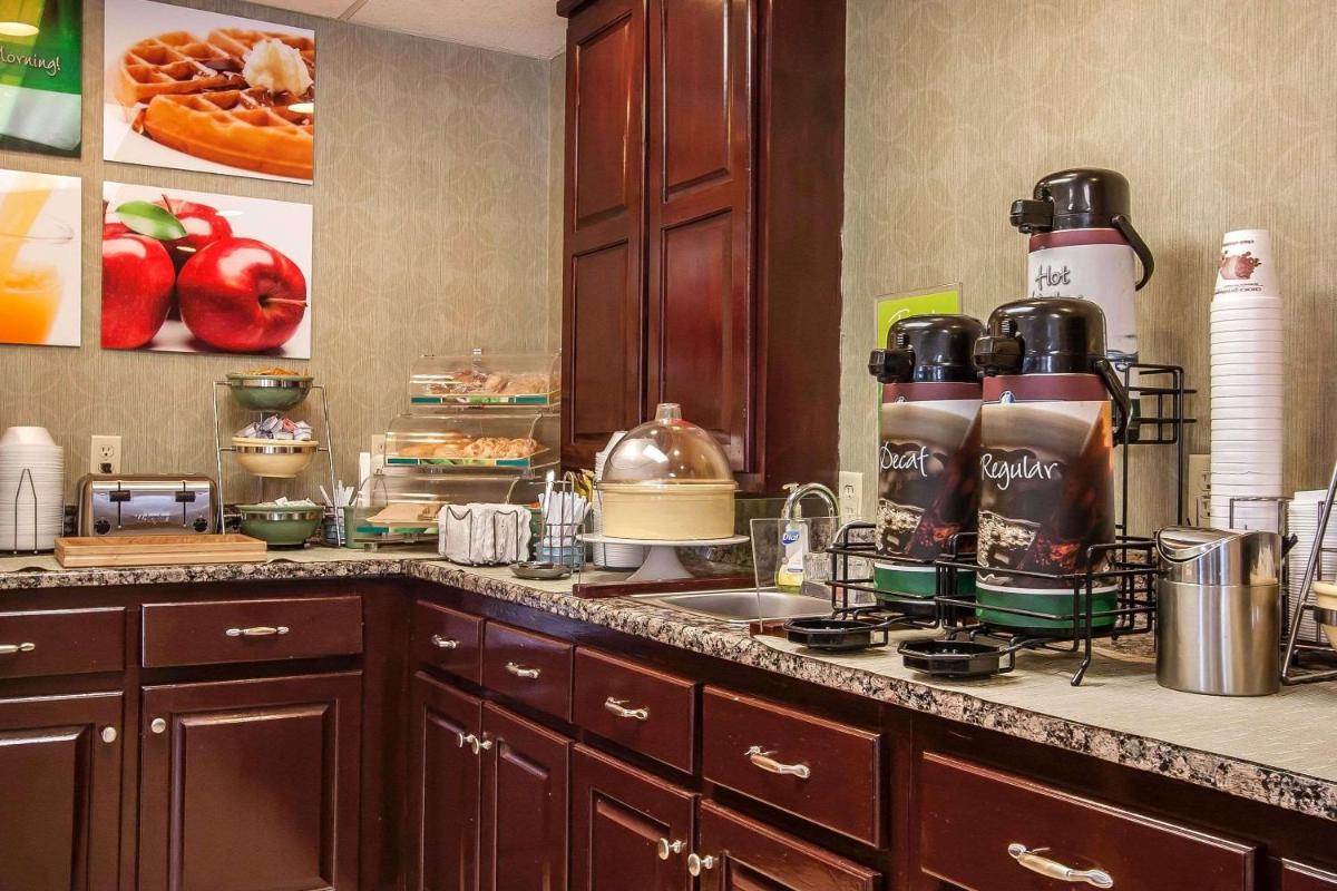 Quality Inn & Suites - Housity