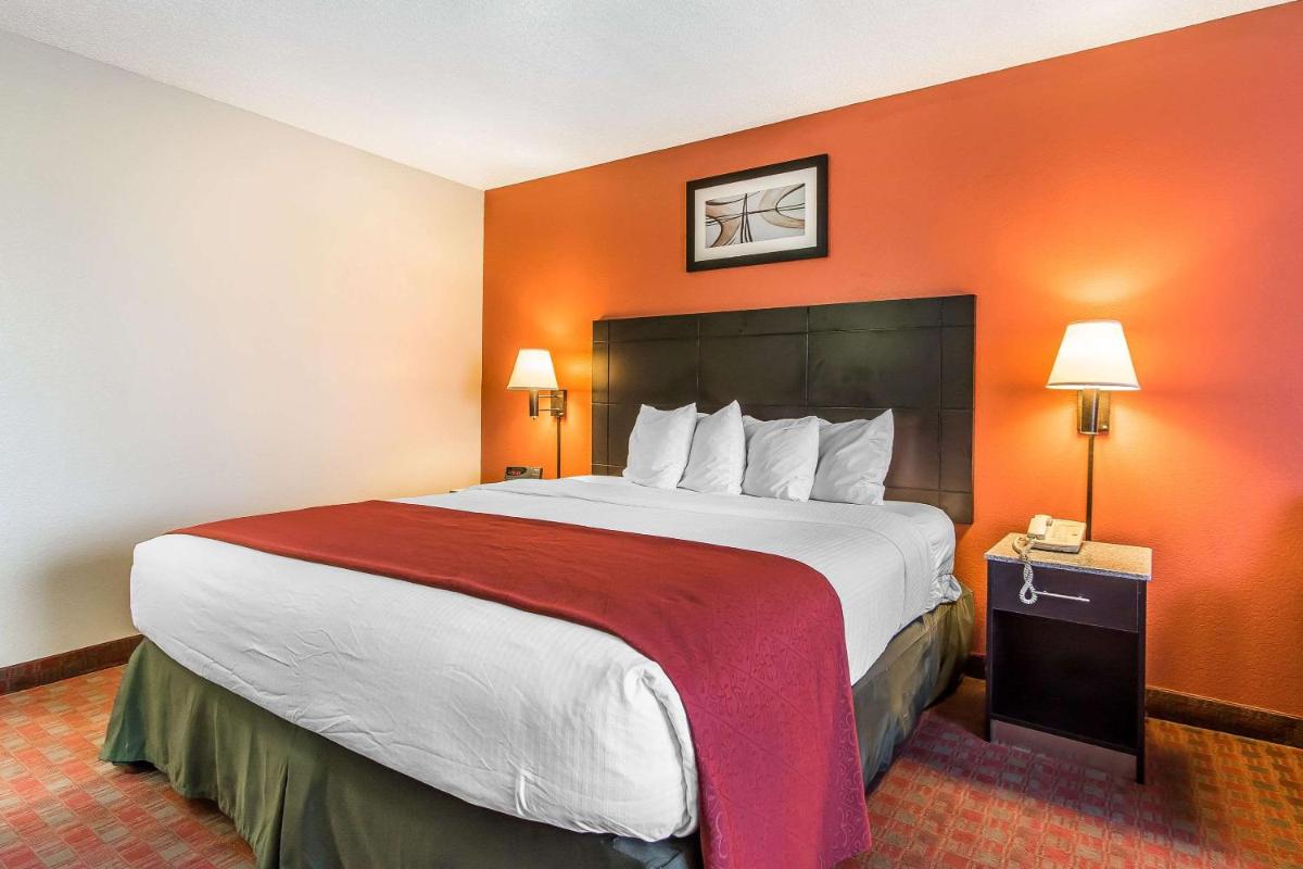 Quality Inn & Suites - Housity