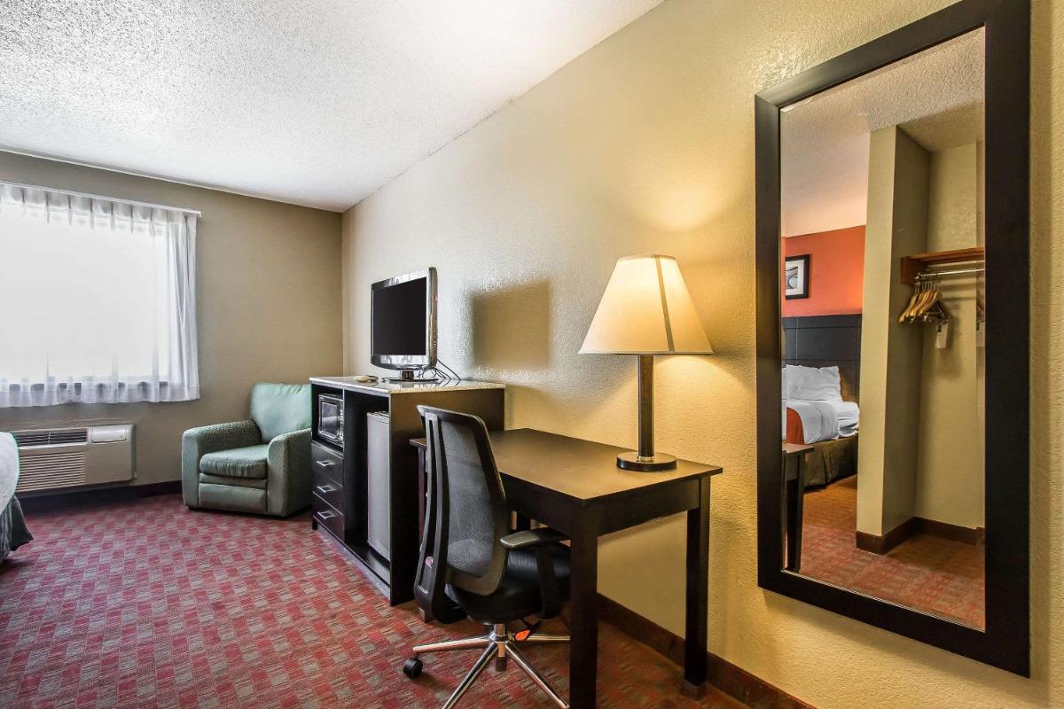 Quality Inn & Suites - Housity