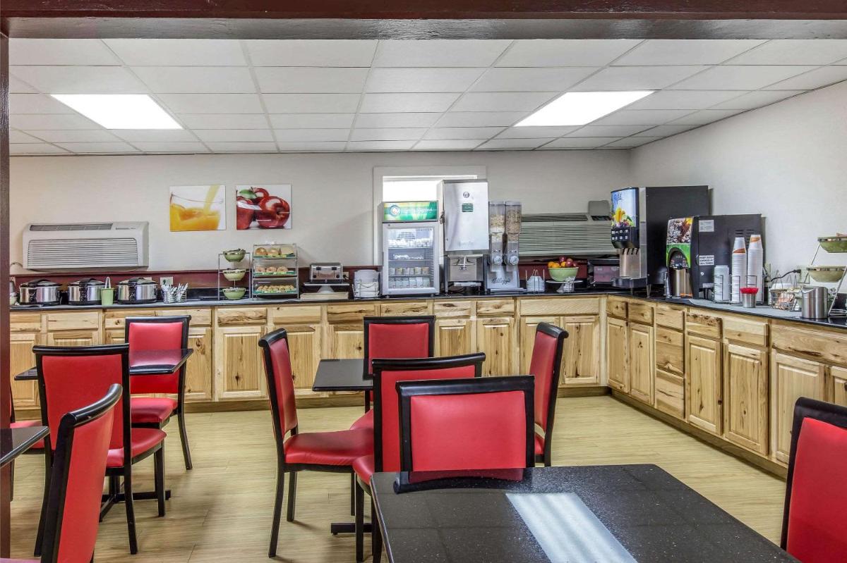 Quality Inn & Suites - Housity