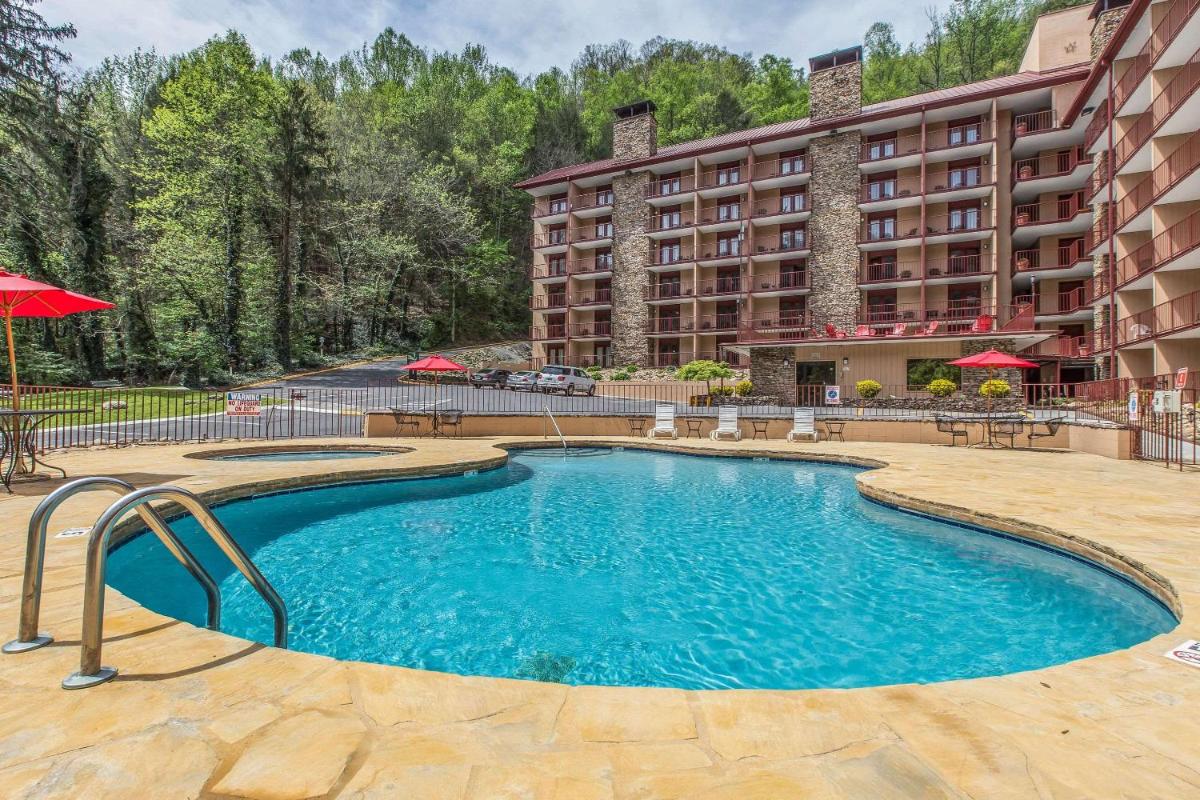 Quality Inn & Suites - Housity