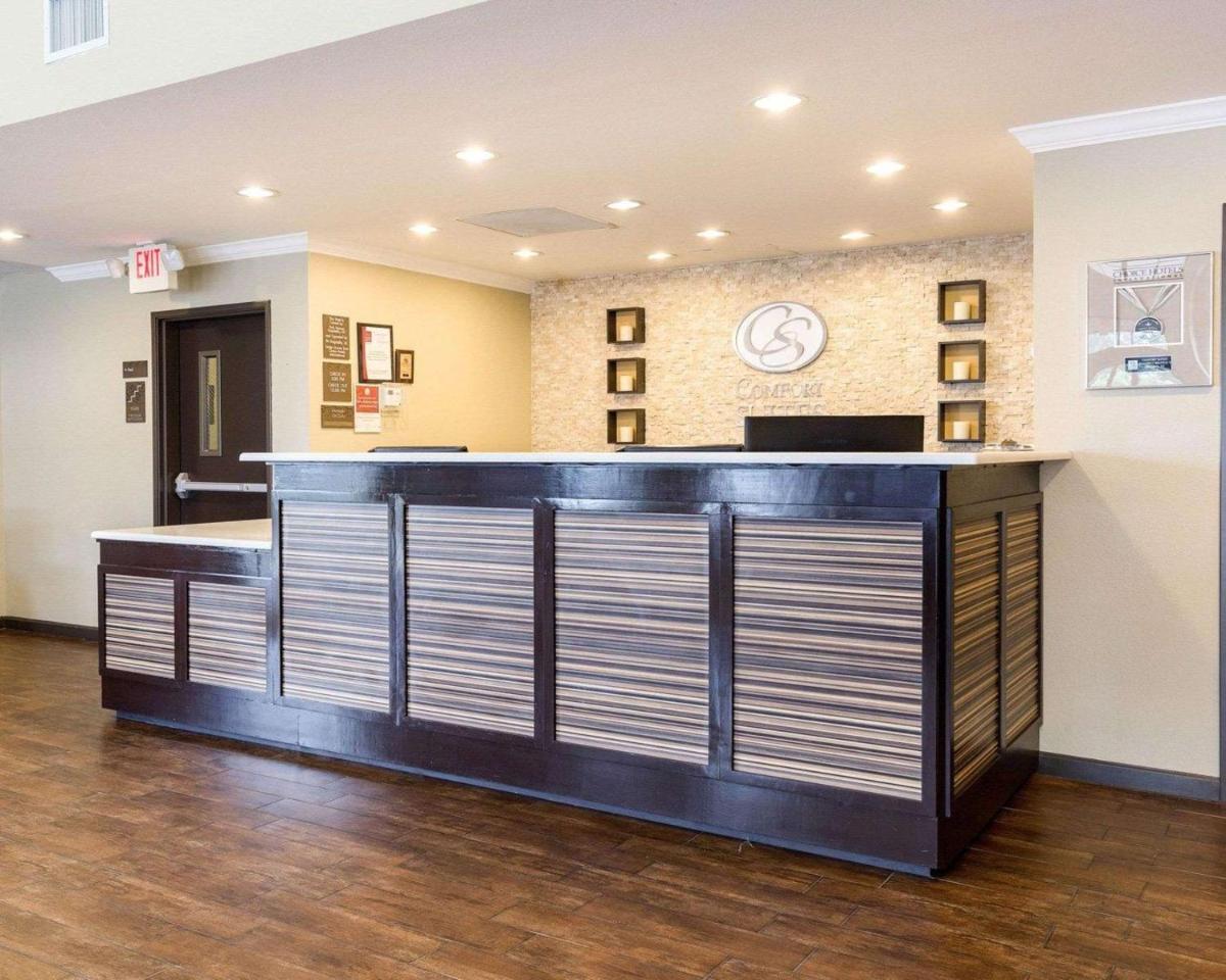 Comfort Suites near Westchase on Beltway 8 - Housity
