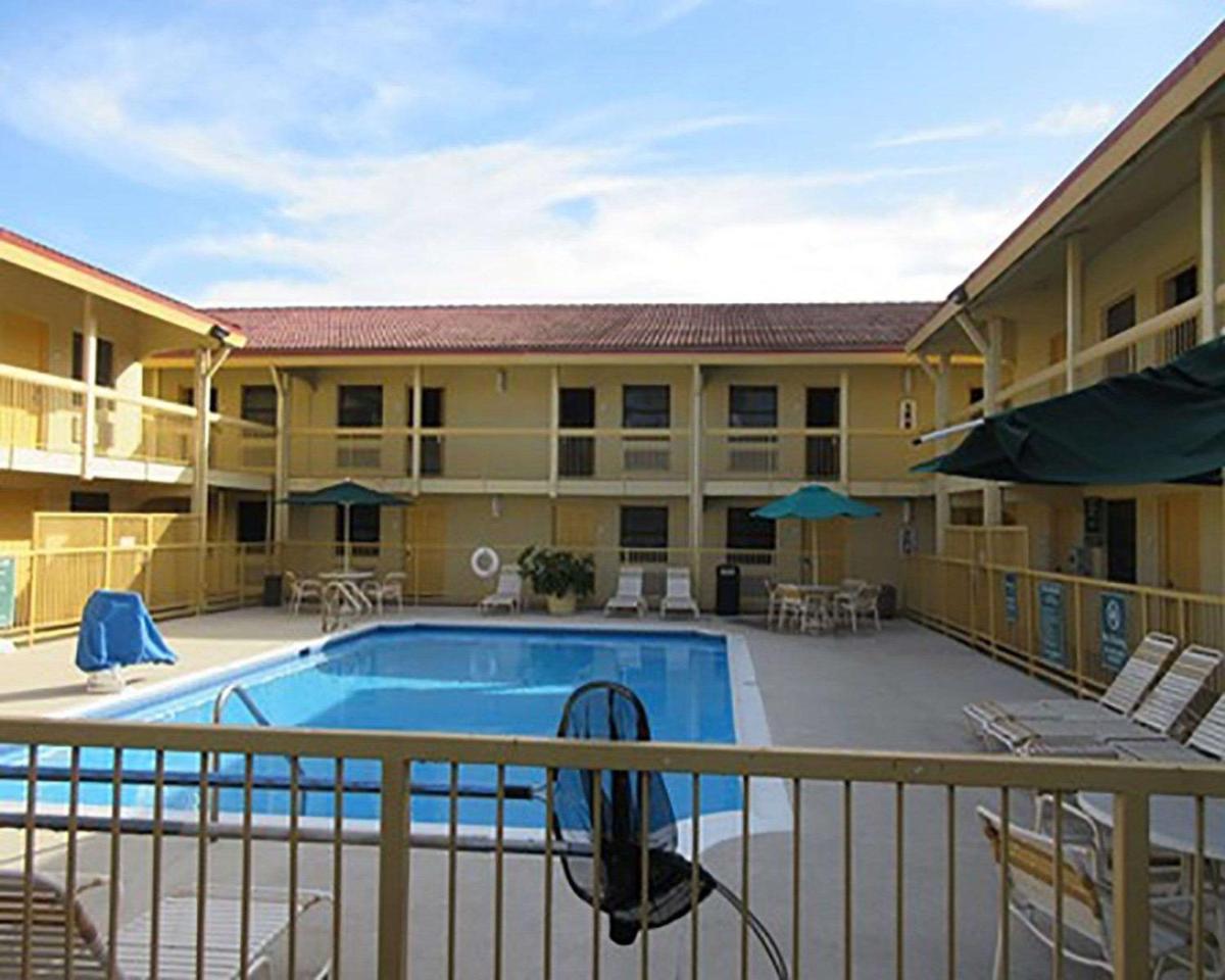 Quality Inn Harlingen - Housity