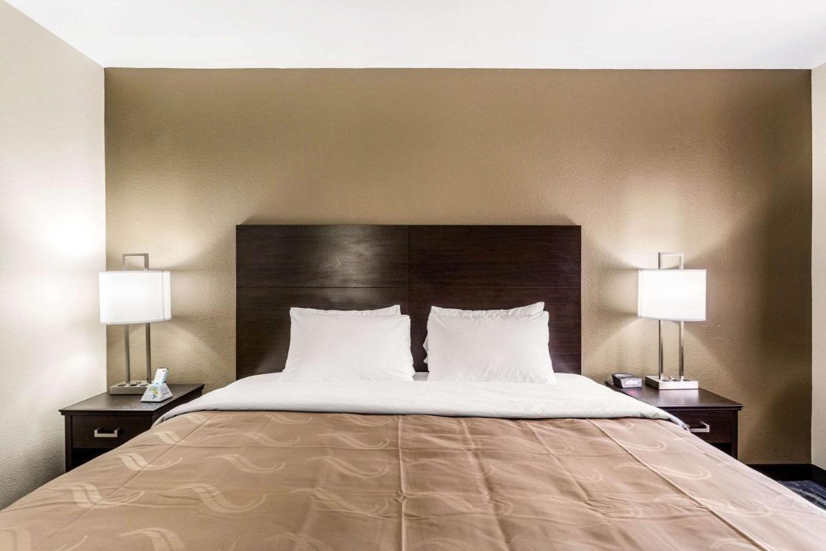 Quality Inn Downtown - Housity