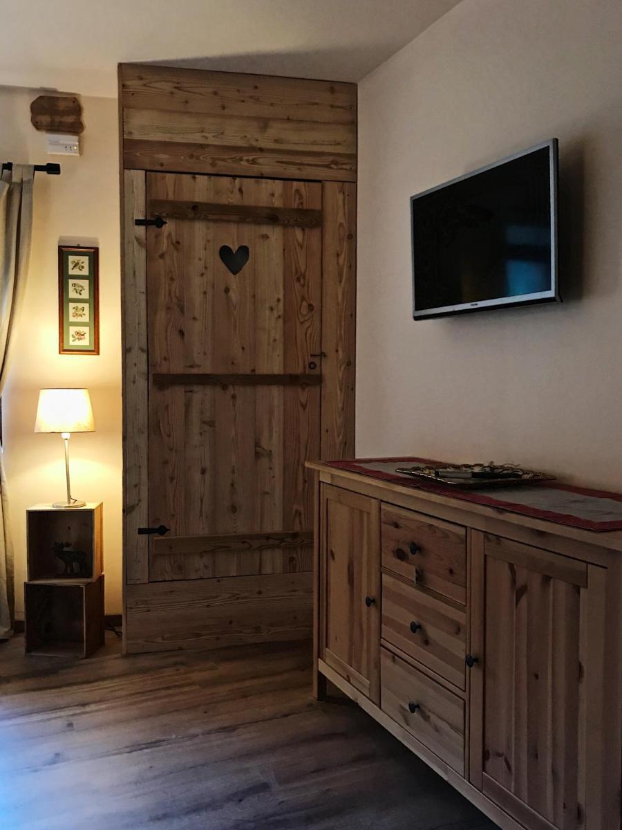 San Marco FARMHOUSE with a view. - Housity