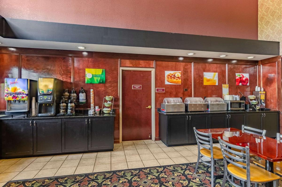 Quality Inn & Suites - Housity
