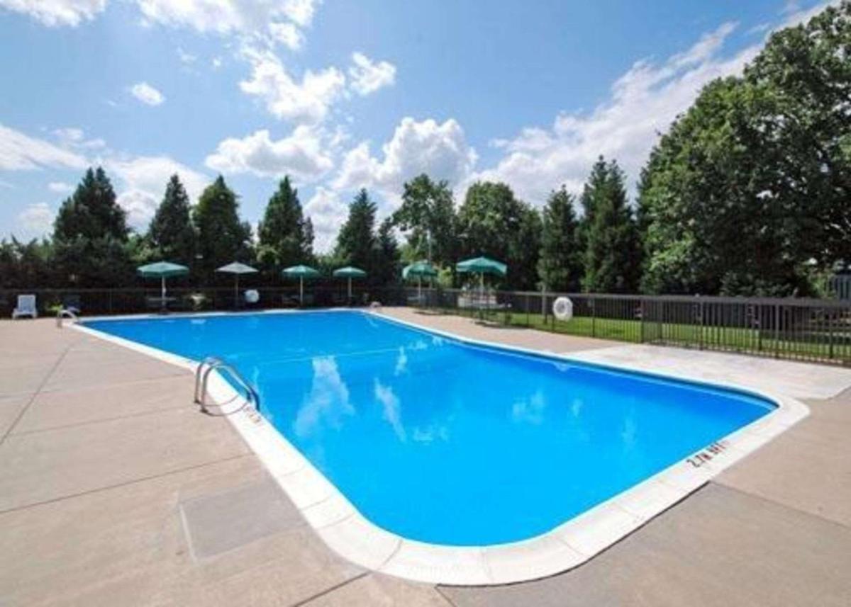 Quality Inn Richmond North - Housity
