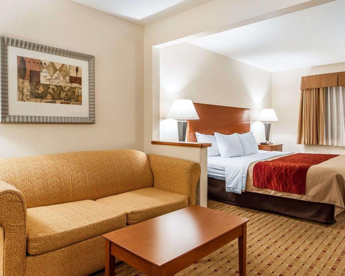 Quality Inn & Suites Eau Claire University Area - Housity