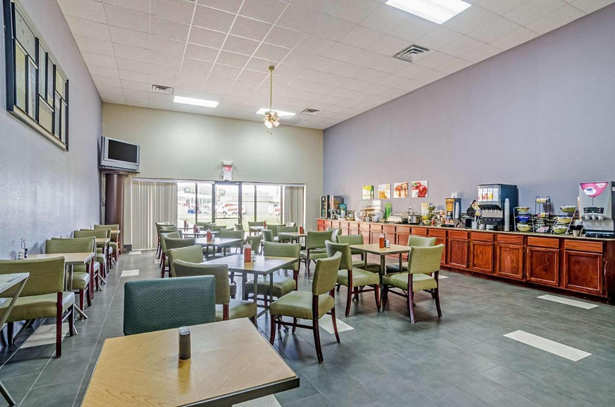 Quality Inn South - Housity