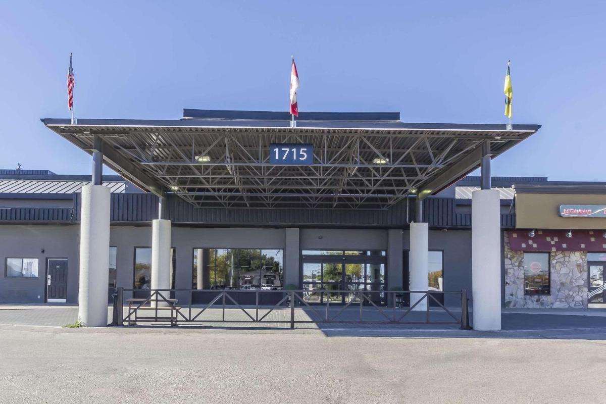 Suitetrails - Quality Inn & Suites Saskatoon