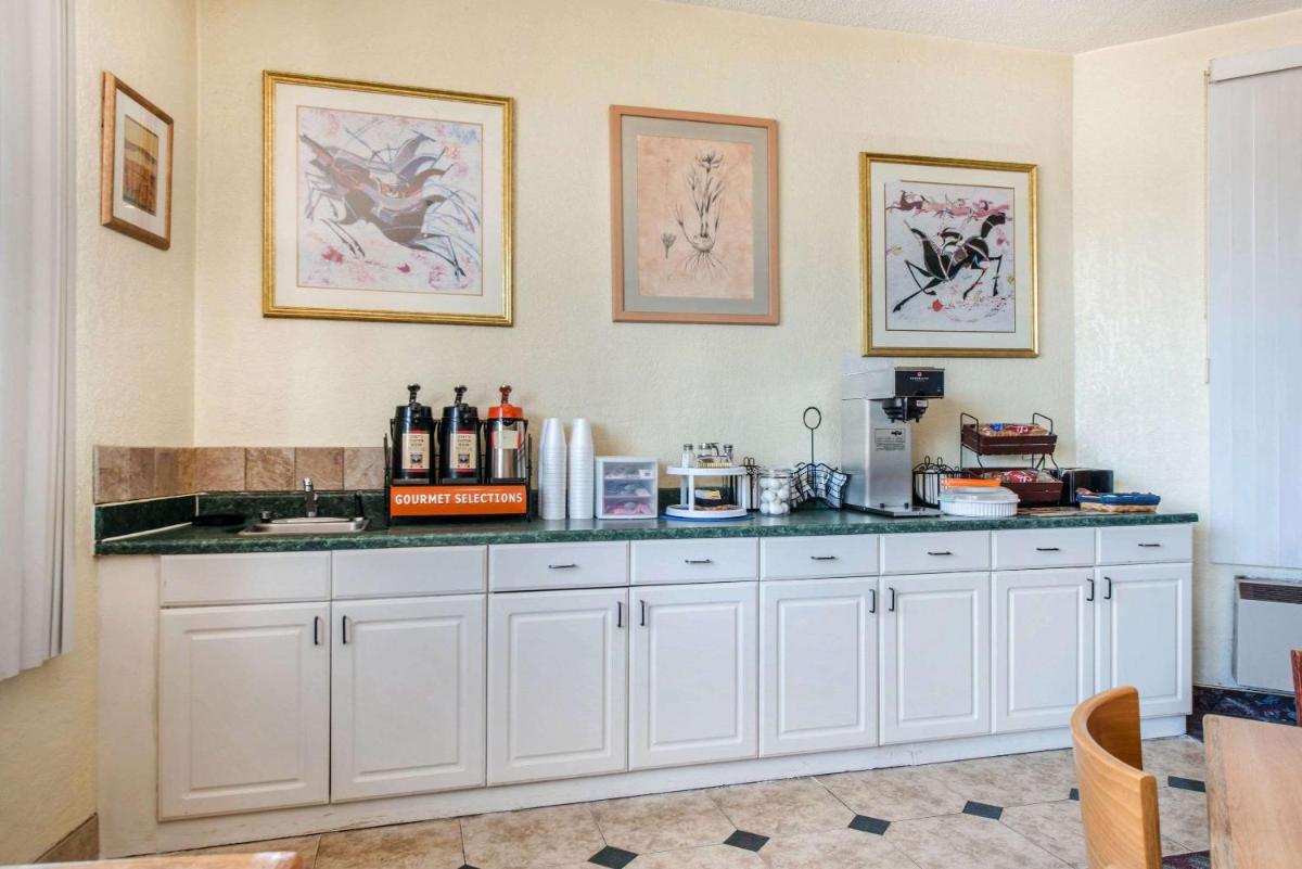 Rodeway Inn & Suites - Housity