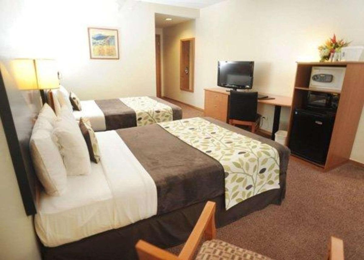 Sleep Inn Paseo Las Damas - Housity