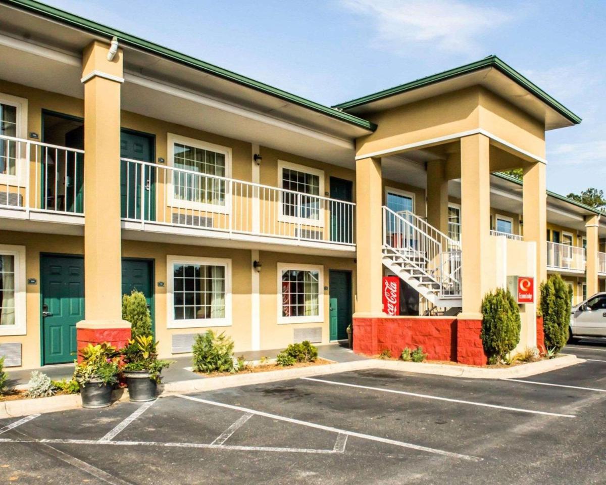 Econo Lodge - Housity
