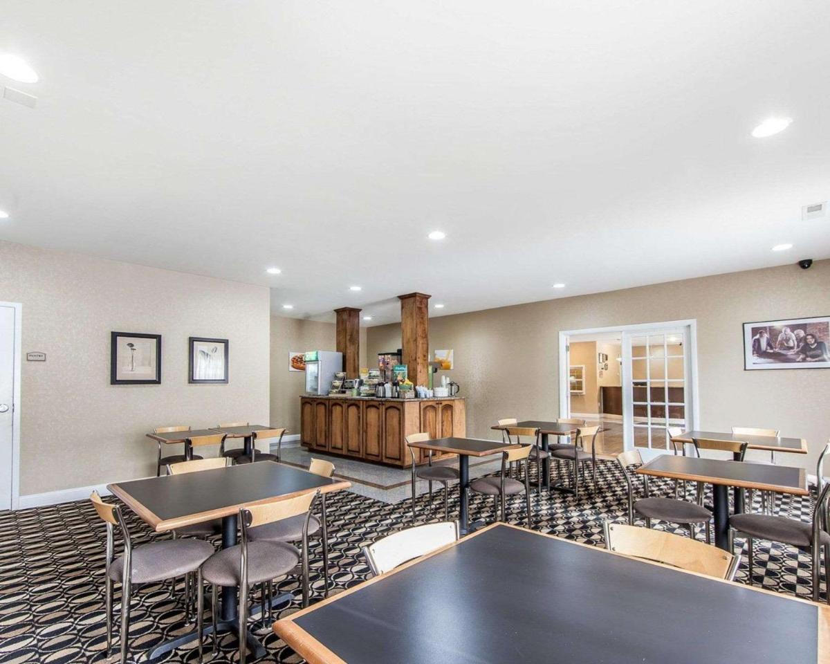 Quality Inn - Housity