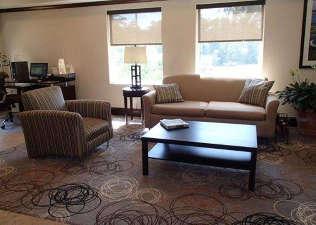 Comfort Inn - Housity