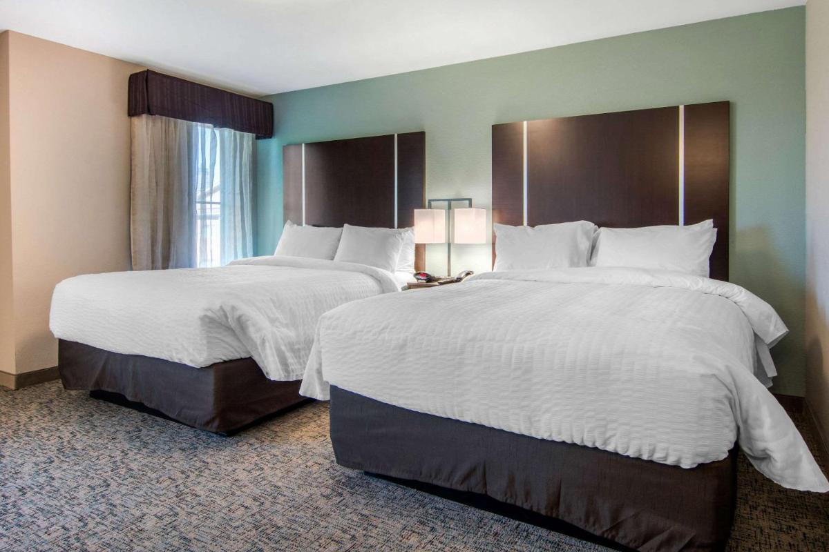 Clarion Inn & Suites Atlanta Downtown - Housity