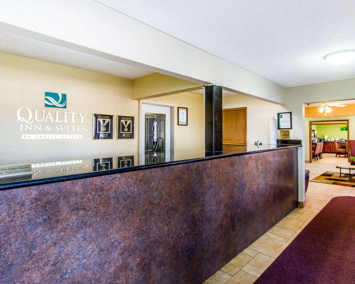 Quality Inn & Suites - Housity