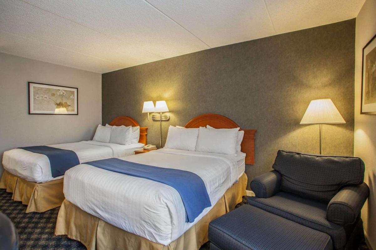 Quality Inn & Suites St Charles -West Chicago - Housity