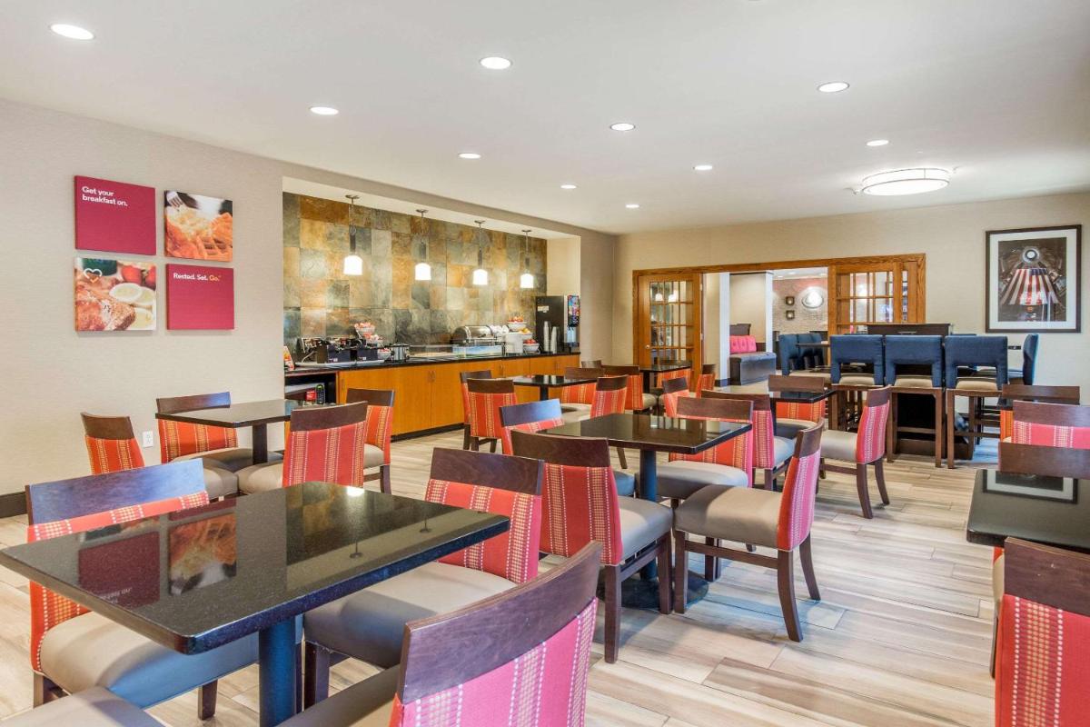 Comfort Suites - Housity