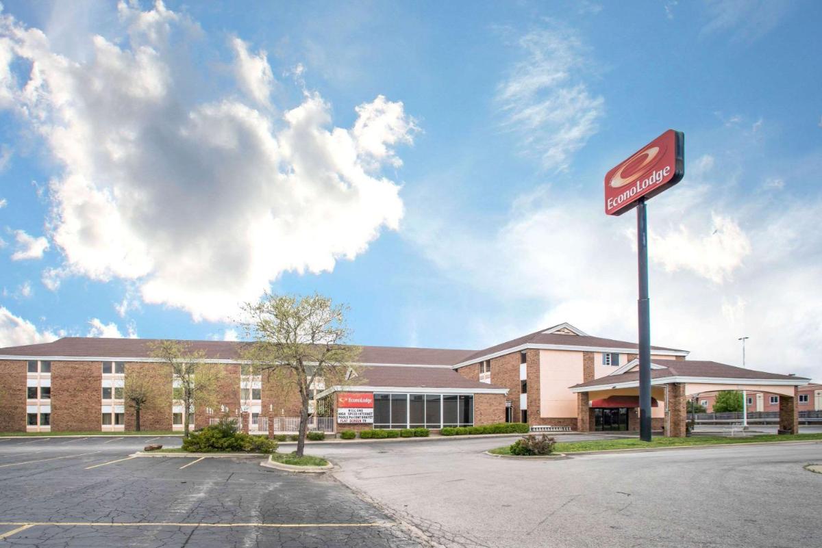 Econo Lodge Marion - Housity
