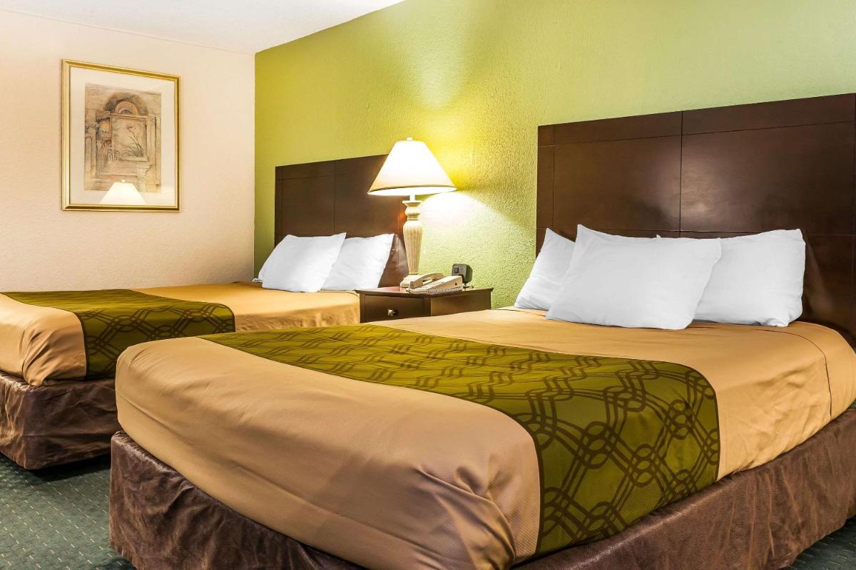 Econo Lodge Vincennes - Housity