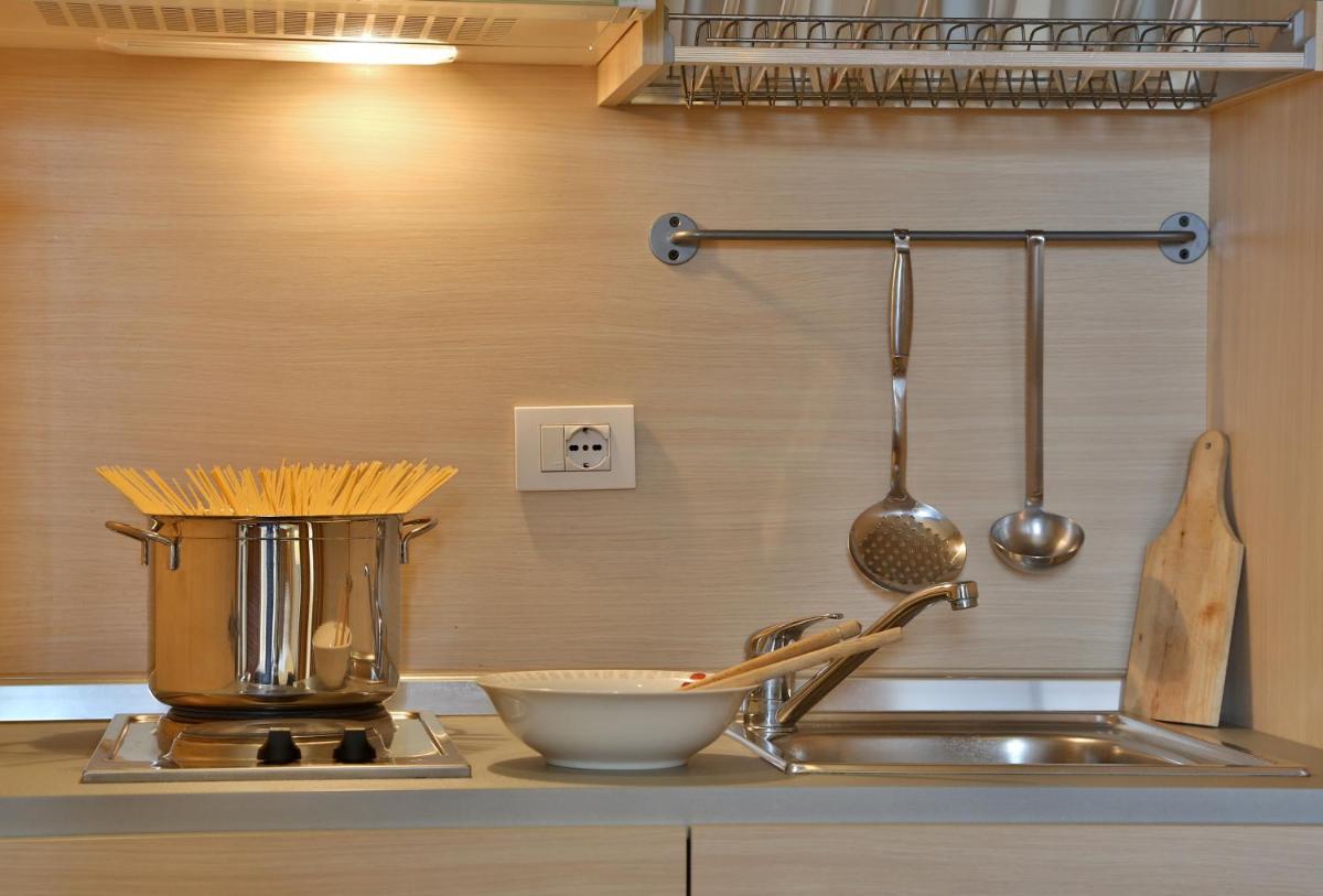 Regal Residence - Housity