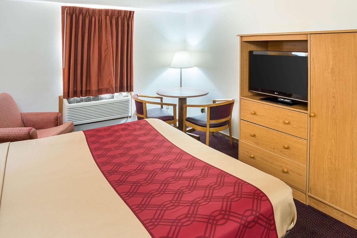 Rodeway Inn & Suites Austin - Housity
